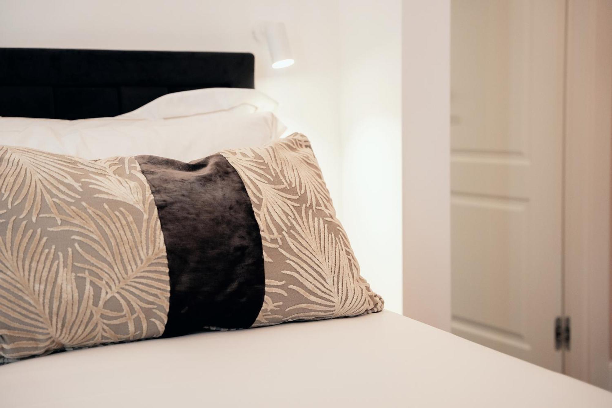 Naman Hotellerie - Monti Rome Luaran gambar