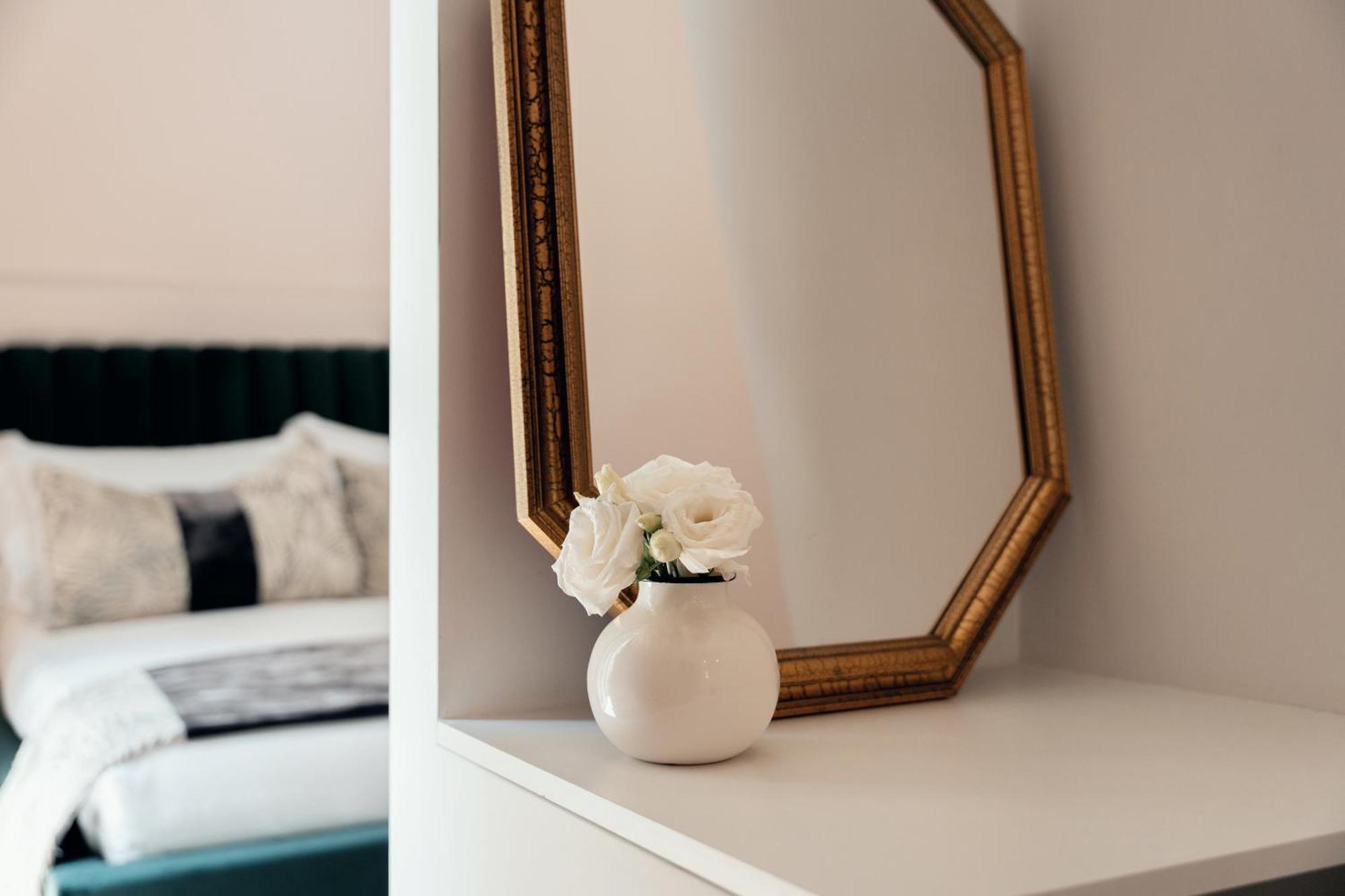 Naman Hotellerie - Monti Rome Luaran gambar