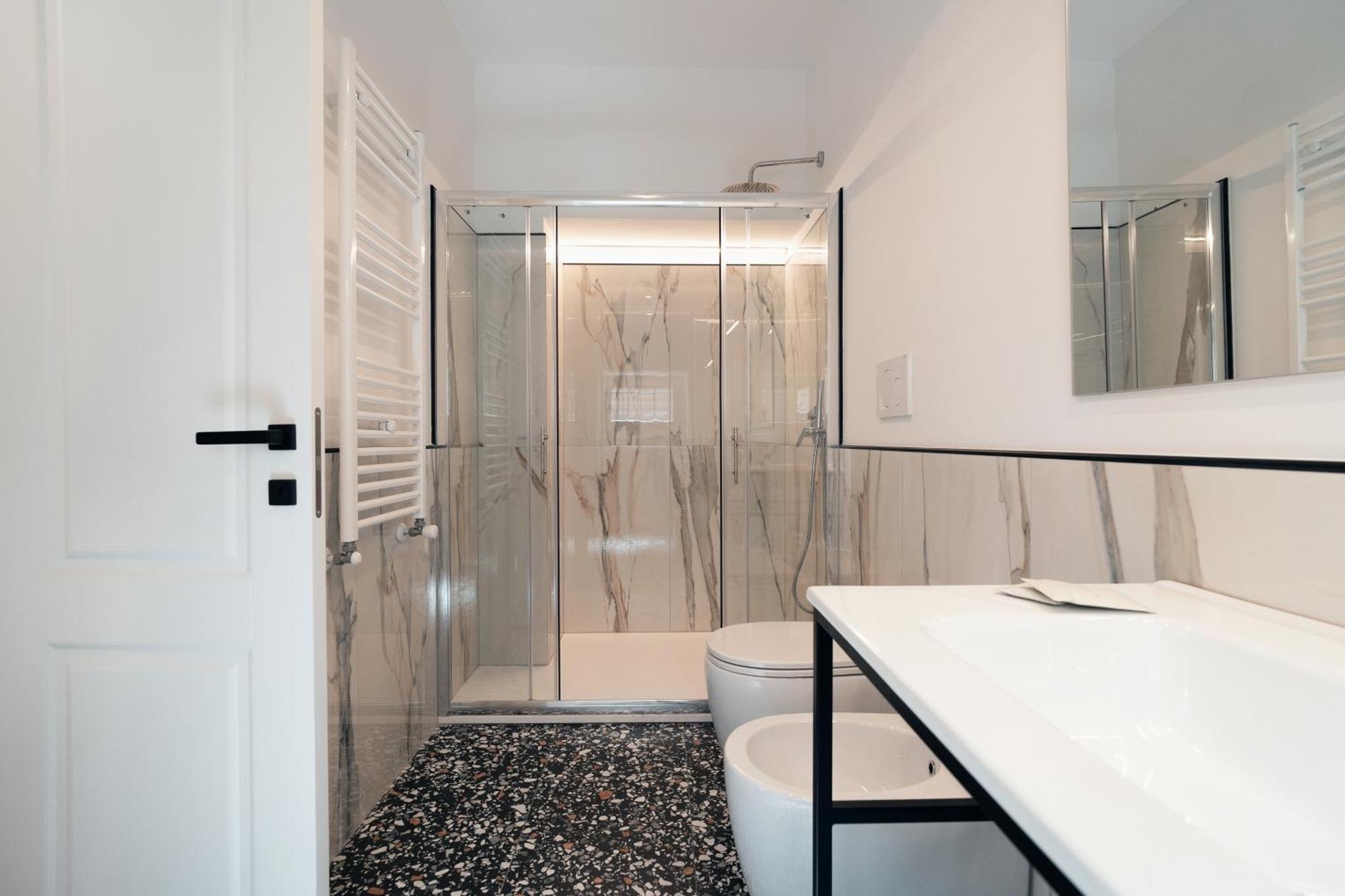 Naman Hotellerie - Monti Rome Luaran gambar