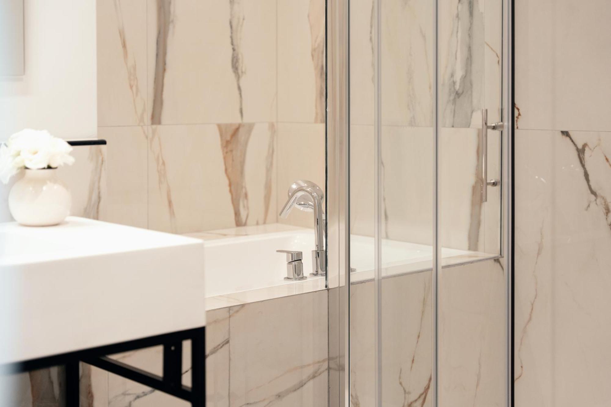 Naman Hotellerie - Monti Rome Luaran gambar