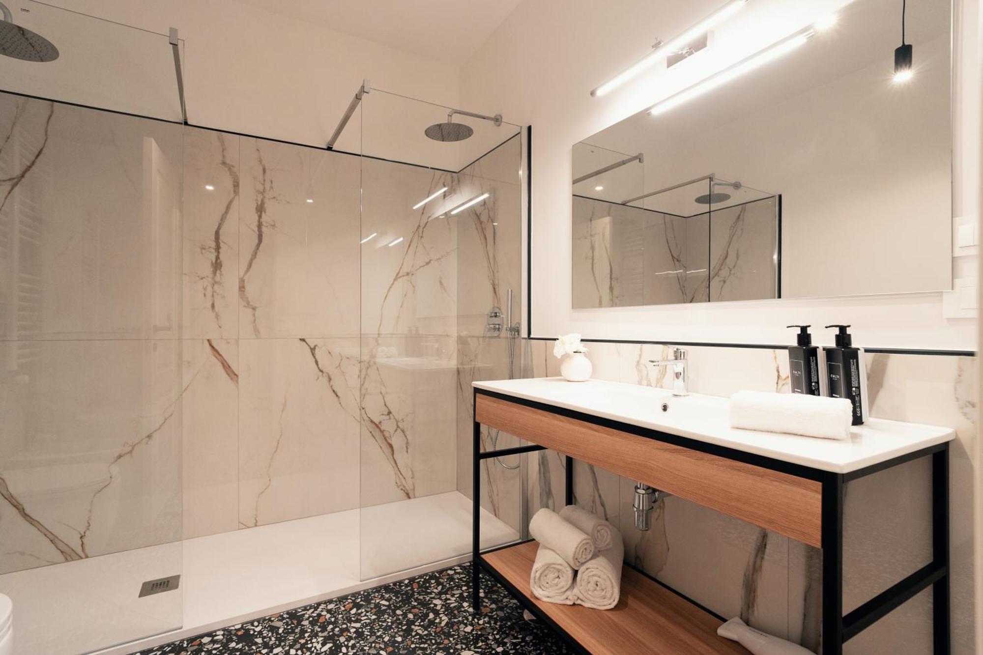 Naman Hotellerie - Monti Rome Luaran gambar